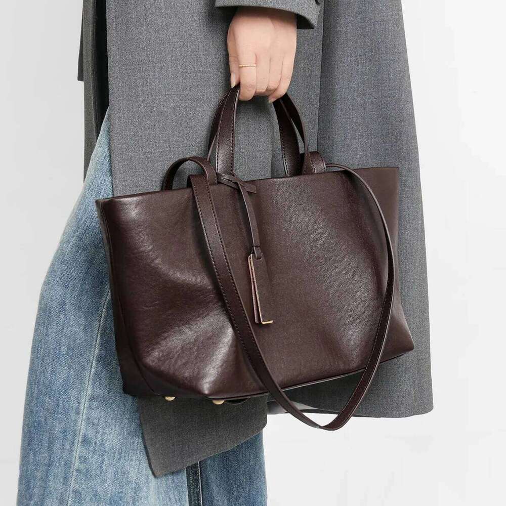 Classic Large Vintage Vegetable Tanned Leather Women Totes Coffee Color High Quality 2 Lenght Handle Daily Travel Handbag