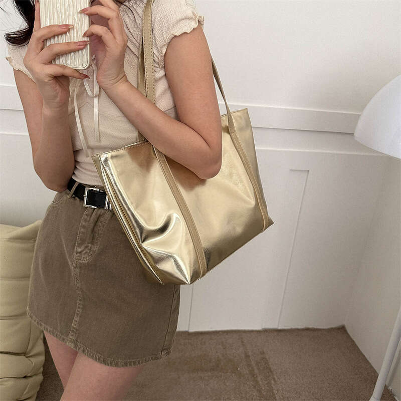 2025 New Trendy Large Capacity Fashion Casual Women's Shoulder Simple Versatile Commuter Tote Bag