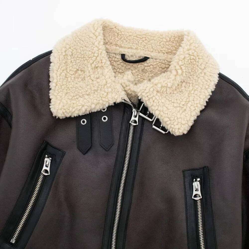 Winter Women Streetwear Faux Lamb Leather Fur Short Jacket With Belt Moto Biker Thick Warm Sheepskin Coat Outwe