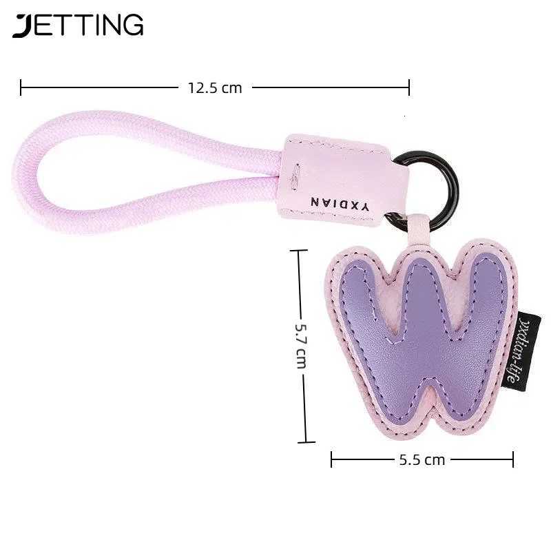 Creative Exquisite 26 English Letter Keychain PU Leather Bag Hanging Charms Alphabet Keyring Ornaments Lucky Pendant Couple Gift W251021