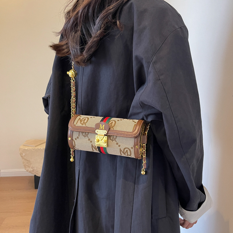 Luxury Brand Designer Bag High-End Stylish Small Bag 2024 New Fashion Versatile Chain Crossbody Bag Niche Texture Shoulder Cylinder Bag