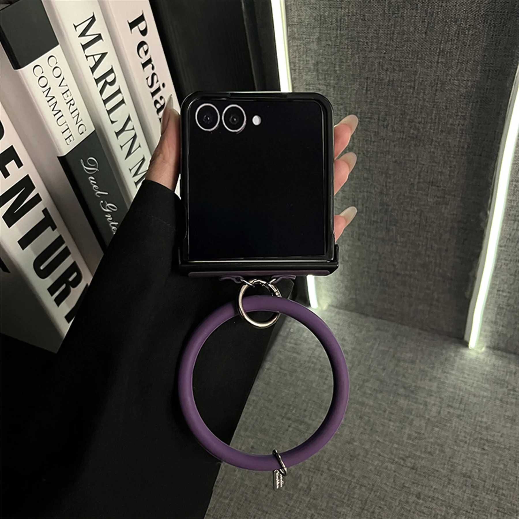 Lxuury Wave Heart Purple Phone Case with Ring Bracelet for Galaxy Z Flip 7 6 Z Flip6 ZFlip 5 Zflip6 Cover J251114