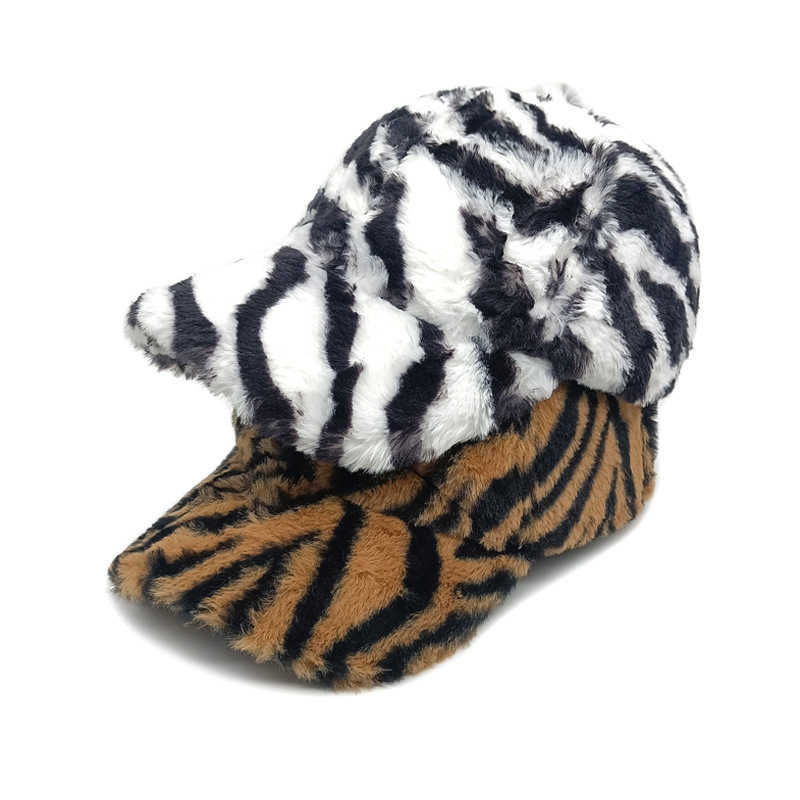 Winter Leopard Pattern Baseball Cap New Warm Plush Hat Womens Fashion Outdoor Versatile Sunshade Duckbill Cap H251020