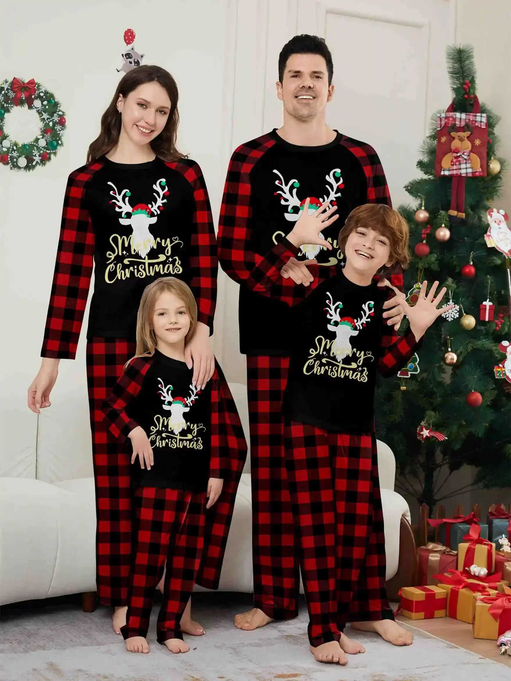 2025 New Family Pajamas Set Merry Christmas Plaid Print Mom Daughter Dad Son Matching Clothes Soft Cute Pyjamas Xmas Look Wear L251021AM1X