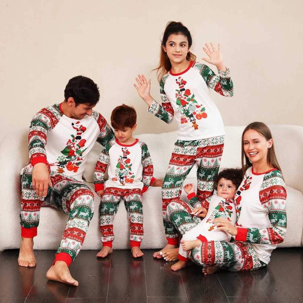 Christmas Pajamas for Family Matching Outfits Allover Print Cute Soft 2 Pieces Suit Couples Kids Clothing Set Casual Loose Pjs L251021K6Z7