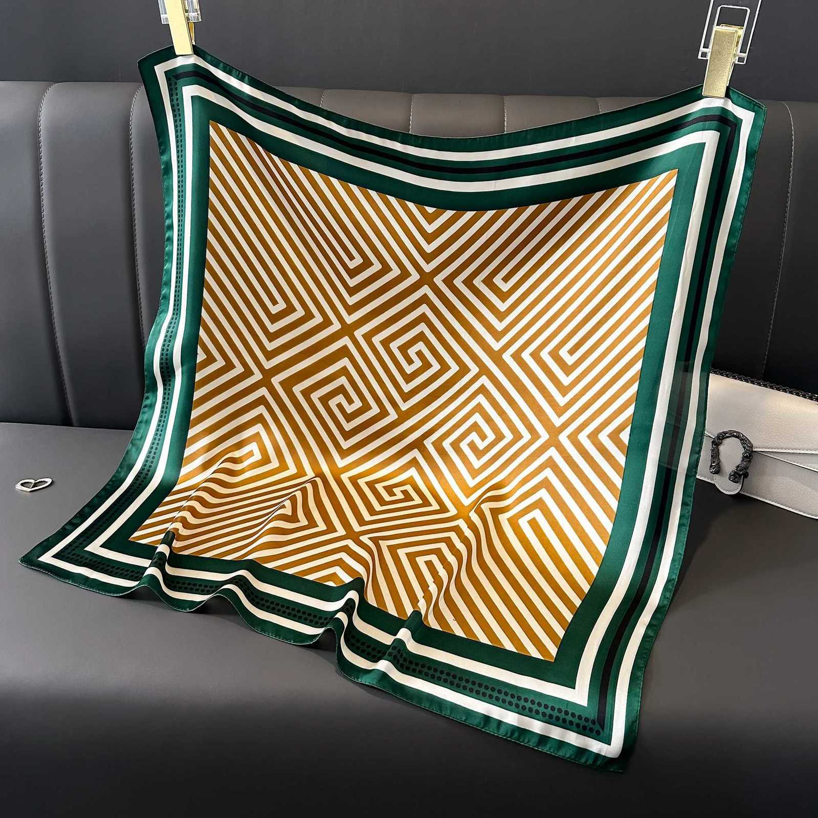 2025 Luxury Brand Silk Square Plaid Scarf Wen Satin Neck Hair Tie Band Soft Work Neckerchife Hijab Fa FoardW251021