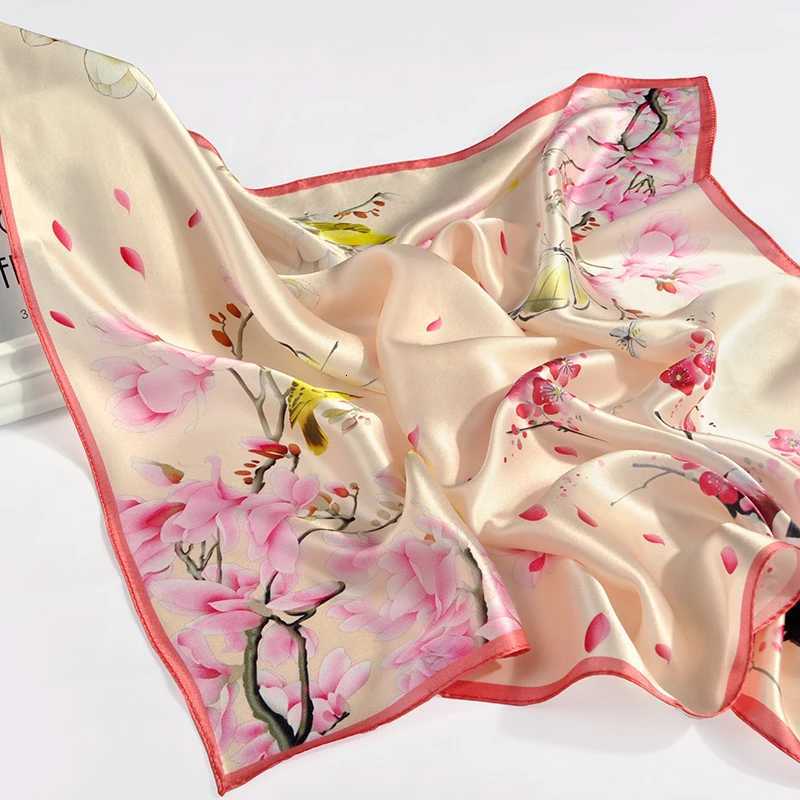 Natural Silk Square Scarf Wen Flower Print Small Real Silk Bandana Hair Scarf Luxury Neckscarf Pure Silk ScarfW251021
