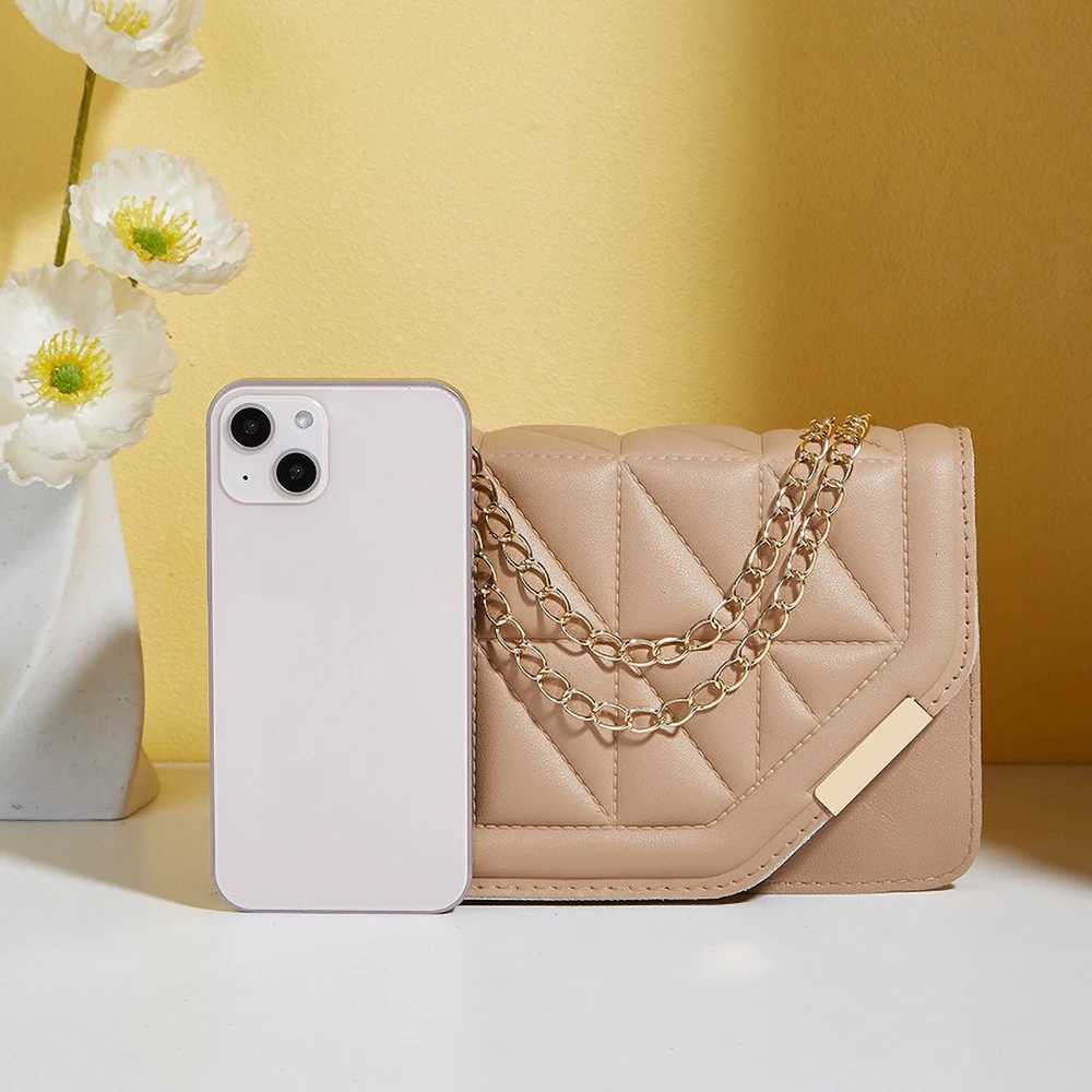 Trendy Embroidered Square Bag Diamond Pattern Shoulder Purse with Chain Strap Magnetic ClosureXJ251021