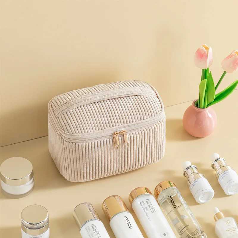 Stylish Corduroy Makeup Bag Set for WomenLarge Capacity with Multiple Compartments Ideal for Travel Daily Cosmetics StorageW251021