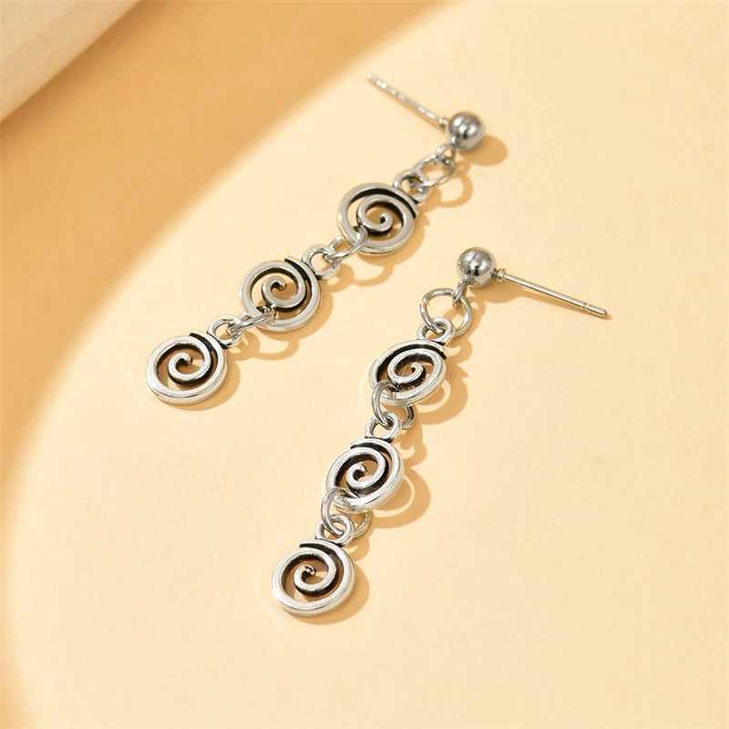 Vintage Metal Spiral Dangle Earrings for Women Fashion Simple Geometric Swirl Long Drop Earring Piercing Ear Jewelry Accessories J251021