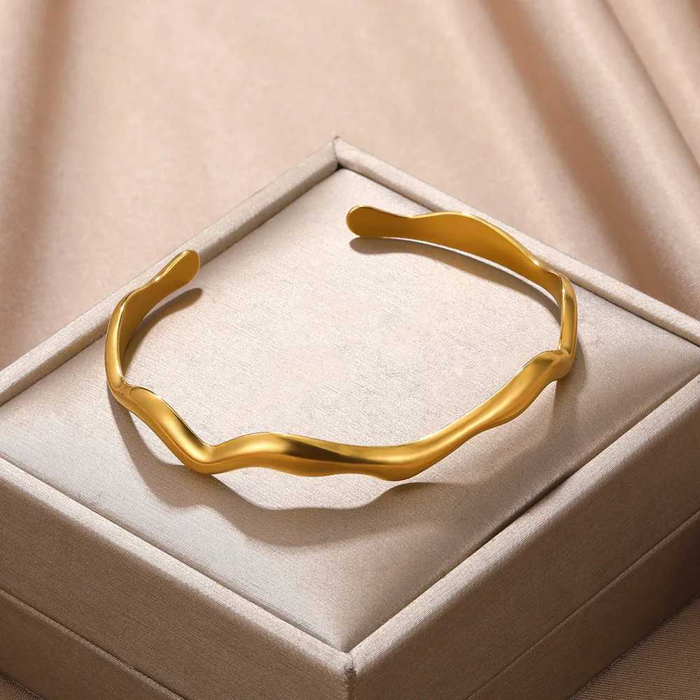 Stainless Steel Wave Open Bangle Bracelets for Women Fashion Gold Color Irregular Cuff Bangles Trendy Aesthetic Jewelry Gift J251021