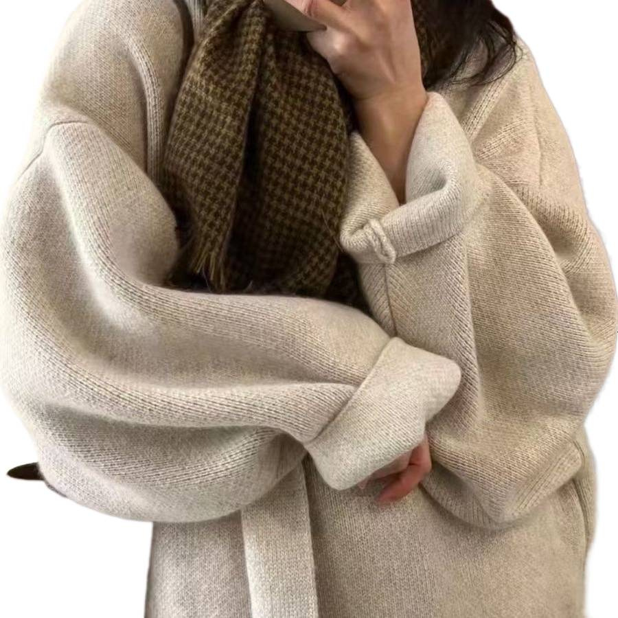 Autumn and winter new women's slim fit knitted cardigan designer elegant and fashionable loose jacket long sleeved jacket