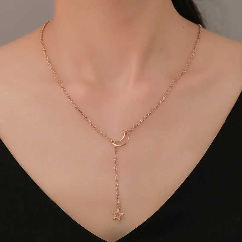 New Simple Moon Star Pendant Choker Necklace Simple Gold Color Alloy Charm Chain Necklaces For Women Party Jewelry XJ250717