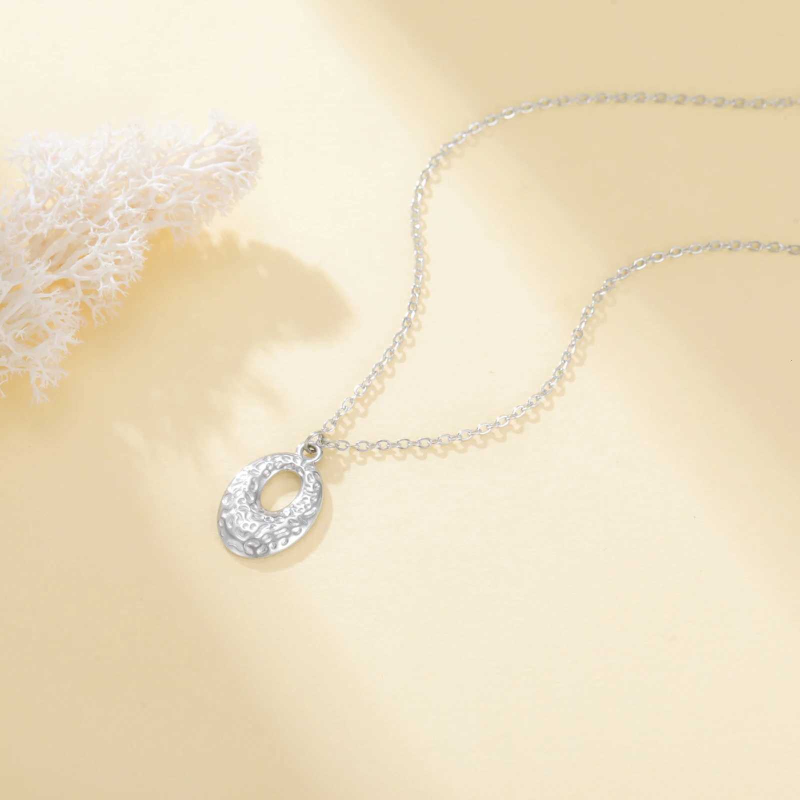 Skyrim Irregular Oval Pendant Necklace Women Girls Stainless Steel Gold Color Neck Chain Minimalist Trendy Geometric Jewelry XJ250717