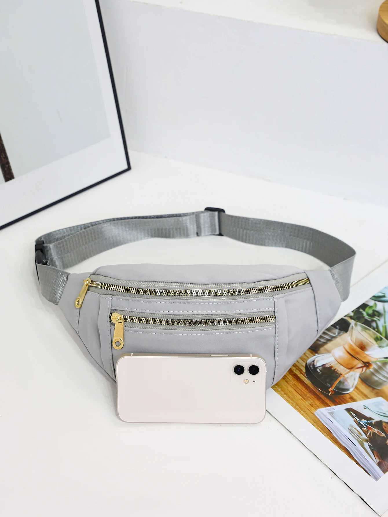 Fanny Pack for Women Men Water Resistant Large Hiking Waist Bag Pack Carrying All Phones for Running Walking Traveling Z251021