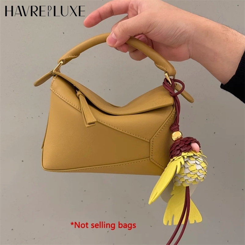 Cowhide leather parrot bird charm bag fashion highend durable exquisite workmanship bag decoration bag accessories 251016
