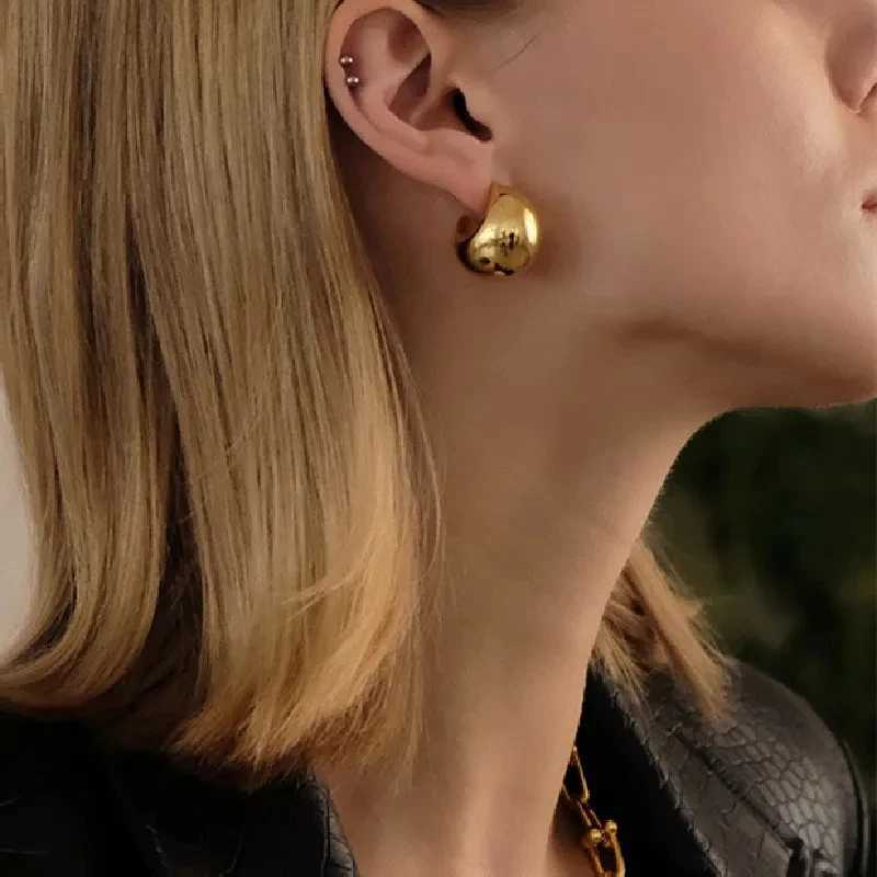 Vintage Plated Gold Smooth Metal Earrings for Women Glossy Shiny Waterdrop Earrings Exaggerated Fashion Jewelry Party Gift J251021