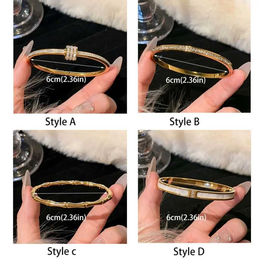 Ornaments Titanium Steel Women Bracelets Colorfast Diamond Jewelry Cuff Europe Style Simple Bangles Womens Daily Wear J251021