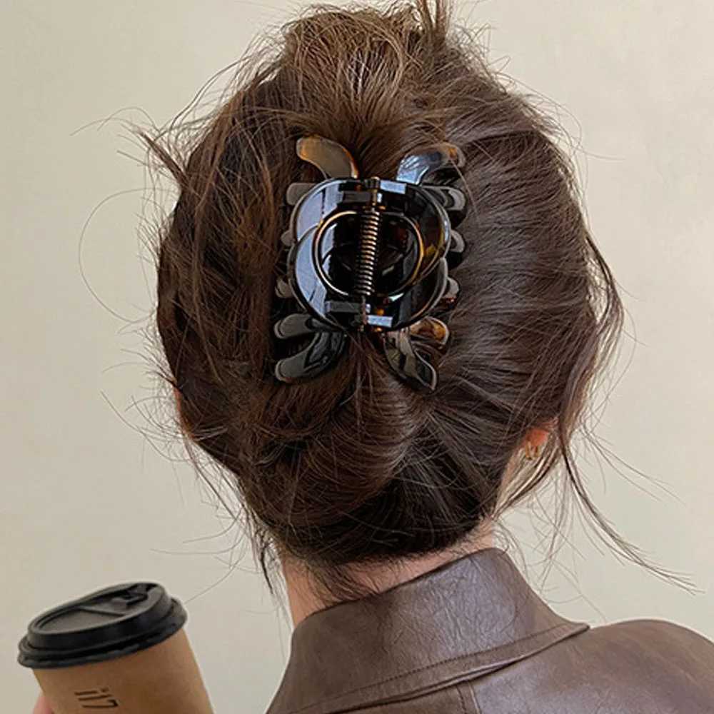 Acrylic Pumpkin Hair Clips Hollowed Simple Fashion Hair Claw For Women Vintage Temperament Shark Y2k Trendy Hair Volume ClipsW254021