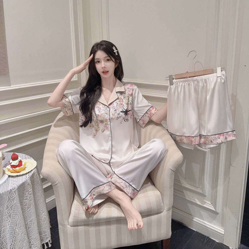 2025YD Home Wear New Ice Pajamas for Women Spring and Autumn Long Sleeve Silk Pink Little Bee Three-Piece Set