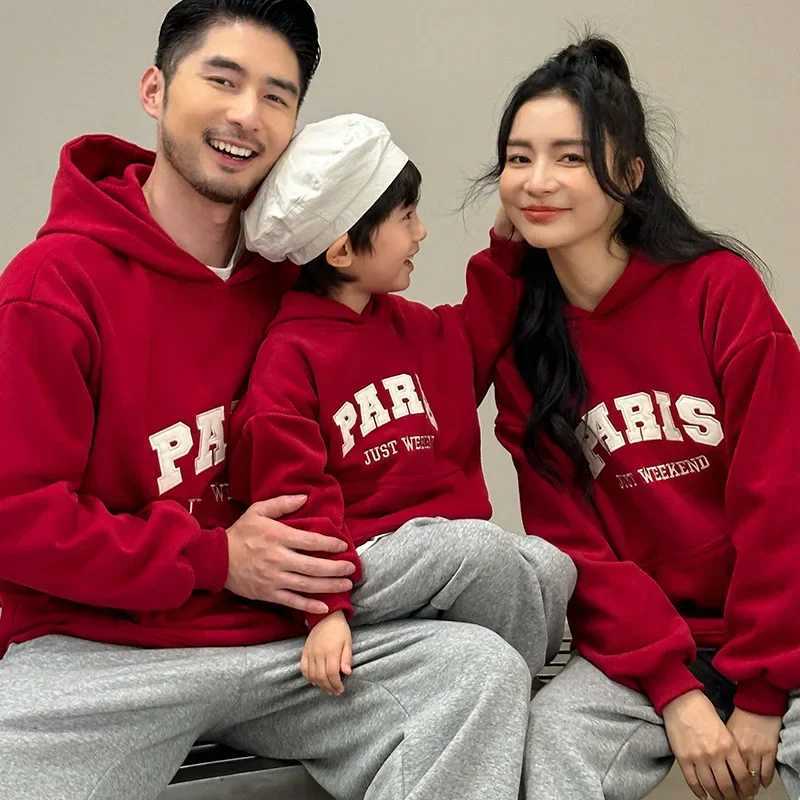2025 Autumn Winter Family Look Letter Print Pullover Fleece Hooeded Hoodies Full Sleeve Warm Thicken Sweatshirt Pocket Outerwear L251021Y5KT