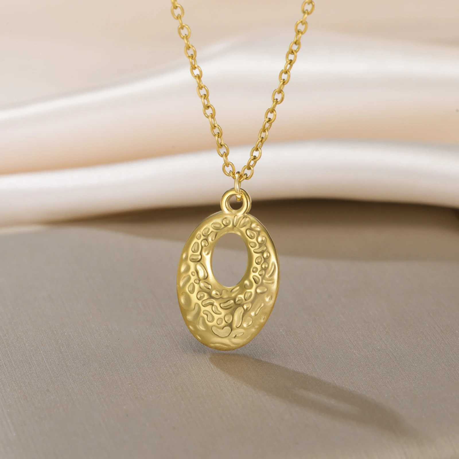 Skyrim Irregular Oval Pendant Necklace Women Girls Stainless Steel Gold Color Neck Chain Minimalist Trendy Geometric Jewelry XJ250717