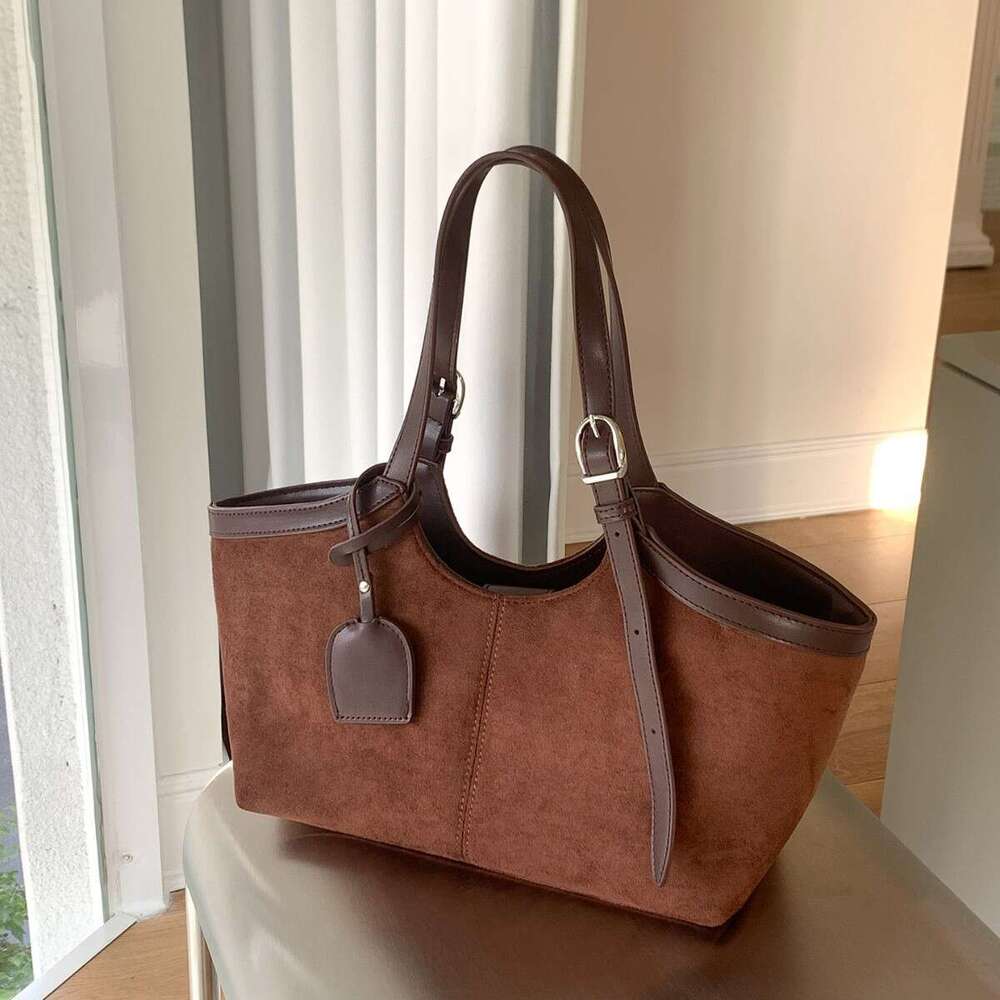 Autumn Winter Suede Creative PU Stitching Design Vegetable Basket Tote Large Capacity New Commuter Shoulder Bag For Women B5