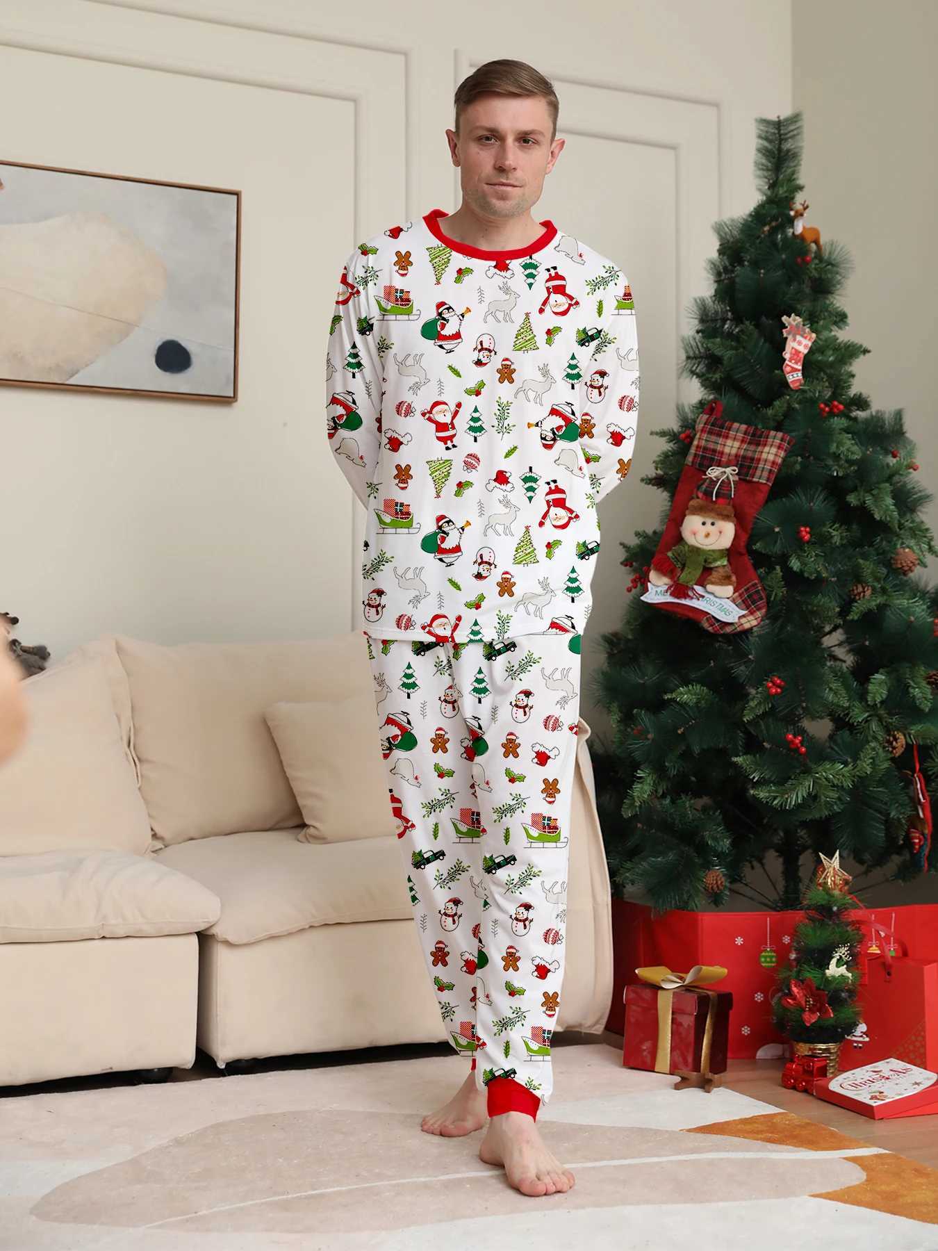 Family Christmas Pajama Sets Red Green Plaid Design with Elk Patterns Comfortable for Holidays L251021ZROU