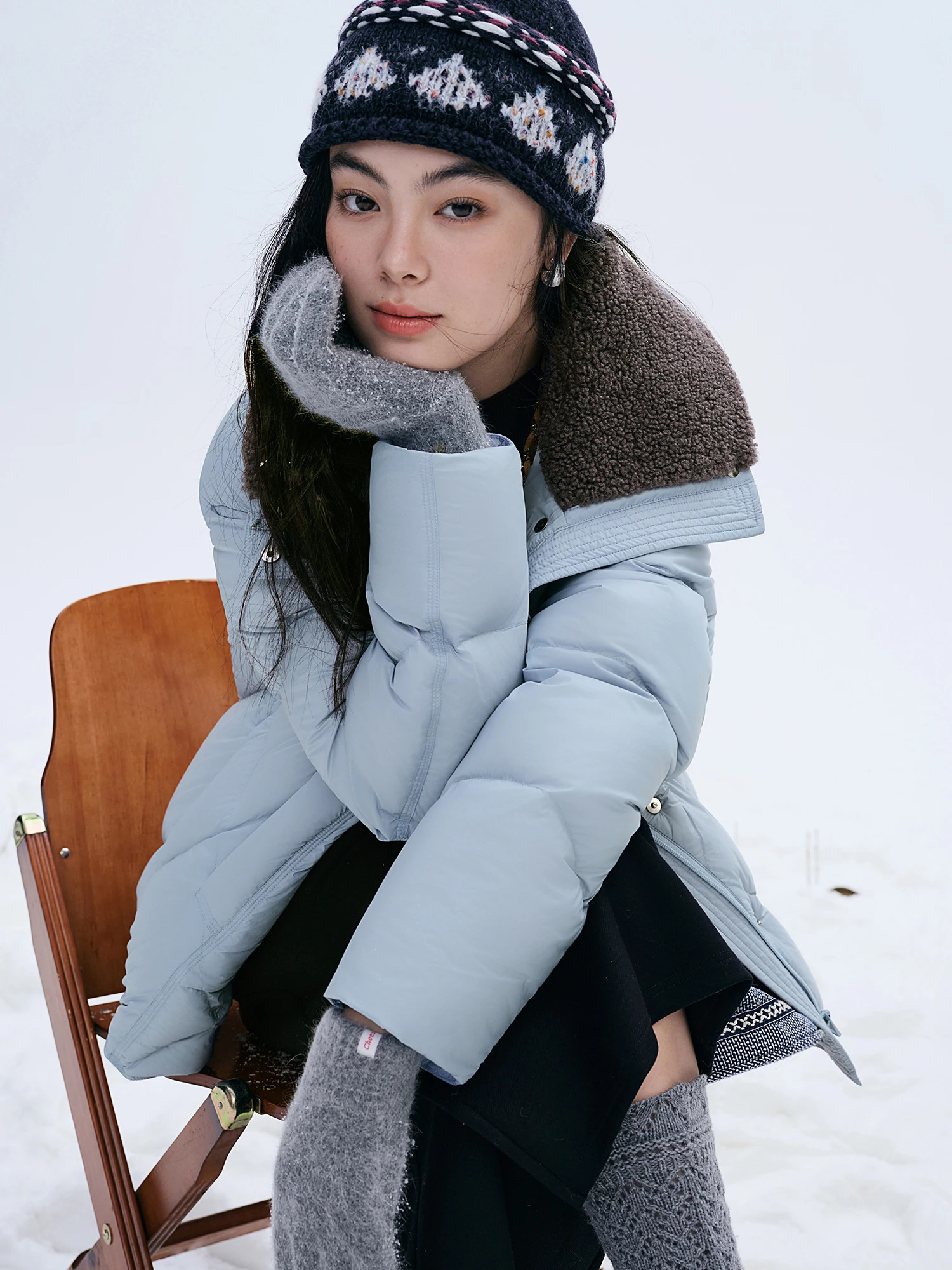 DUSHU Furry Lapel Quilted White Duck Down Coats Women Casual Daily Retro Simple Loose Short Warm Coat Contrast Color Girlish BF 251017