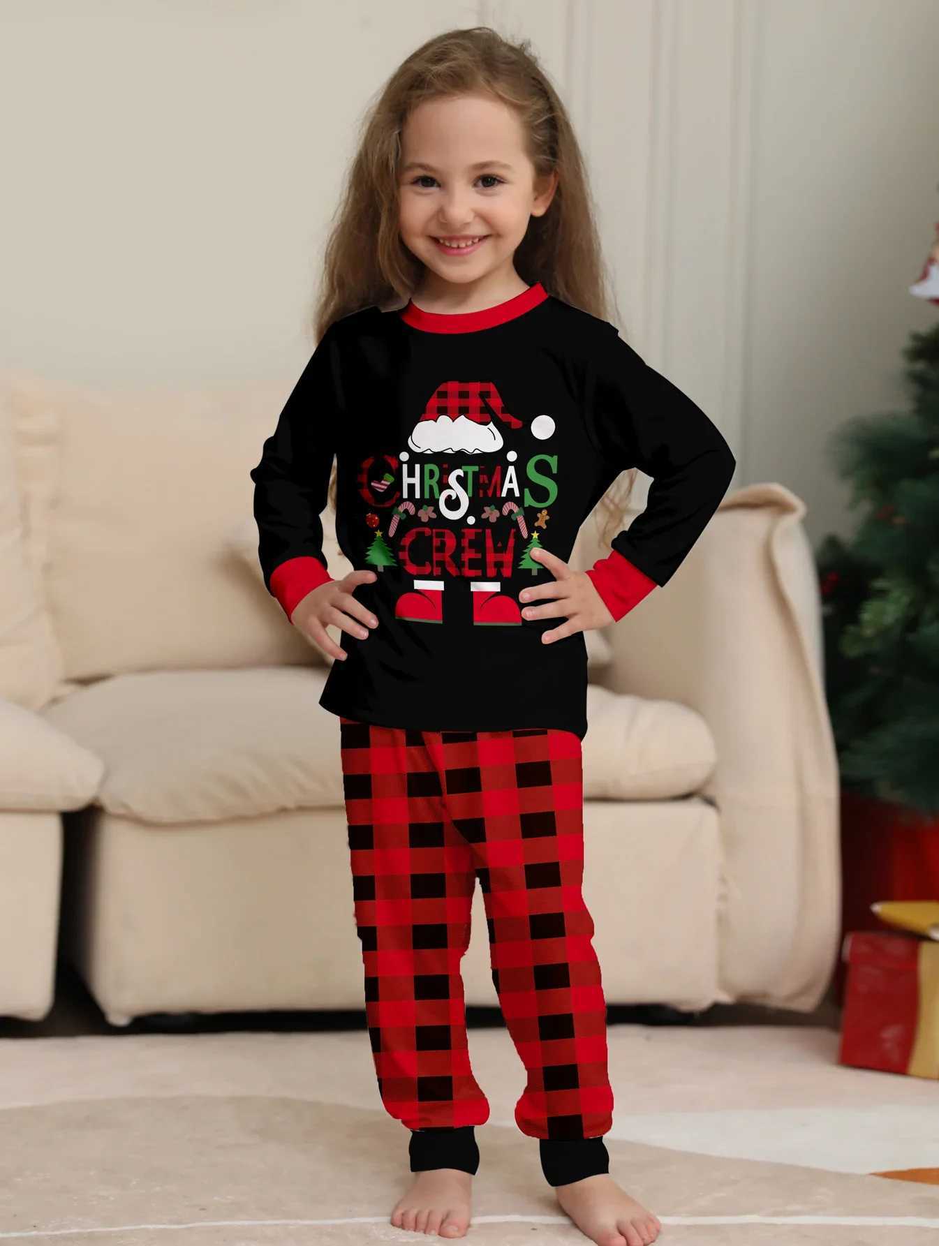 Family Matching Christmas Pajamas Set Mother Daughter Son Dad Plaid Santa CHRISTMAS CREW Print Family Xmas Loungewear L2510218R2J