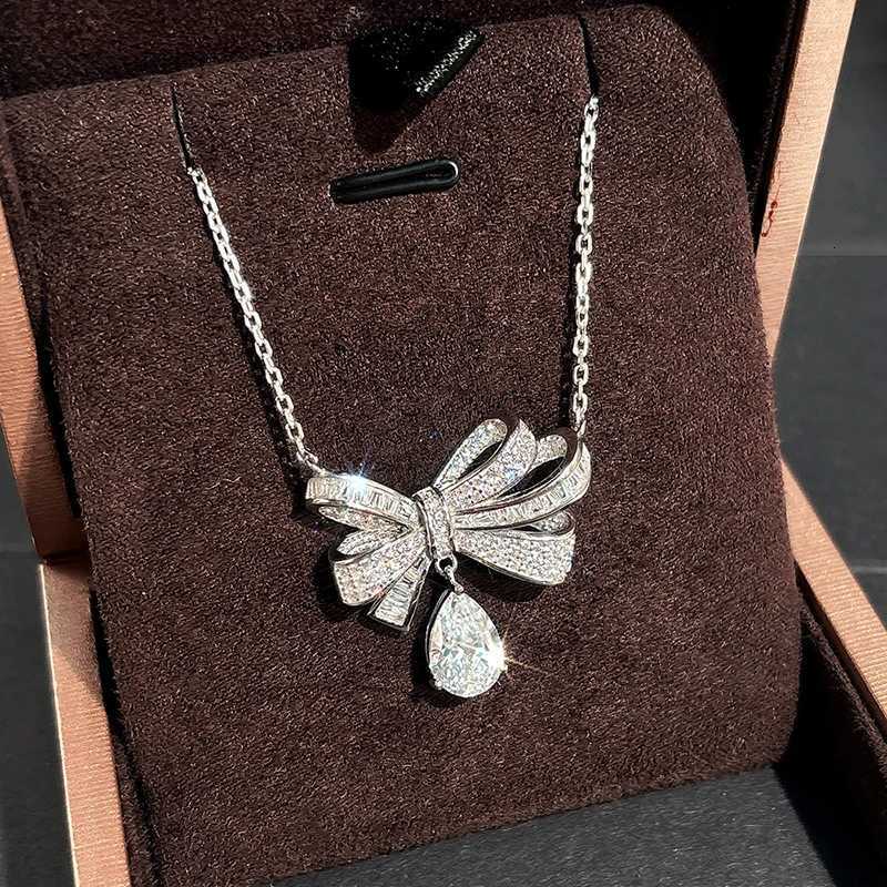 Huitan Luxury Bowknot Pendant Necklace with Bright Zircon Women Wedding Jewelry Graceful Female Aesthetic Accessories for Party D251021