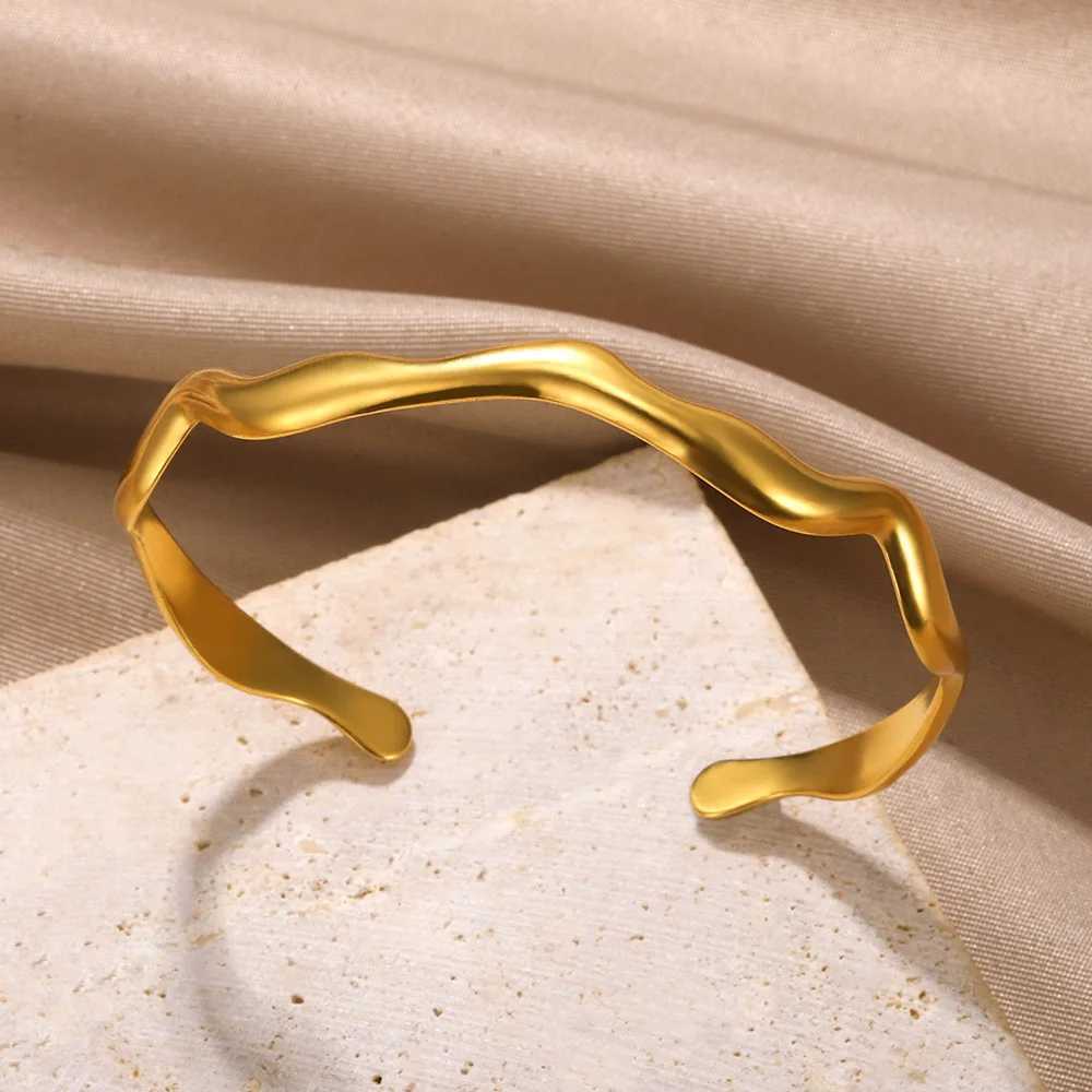 Stainless Steel Wave Open Bangle Bracelets for Women Fashion Gold Color Irregular Cuff Bangles Trendy Aesthetic Jewelry Gift J251021