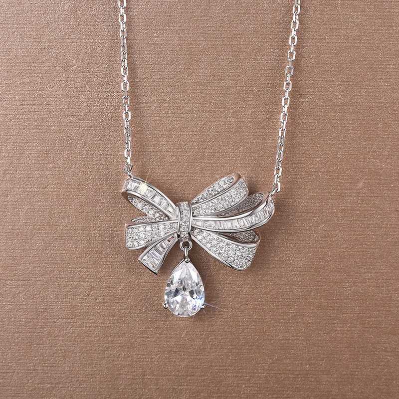 Huitan Luxury Bowknot Pendant Necklace with Bright Zircon Women Wedding Jewelry Graceful Female Aesthetic Accessories for Party D251021