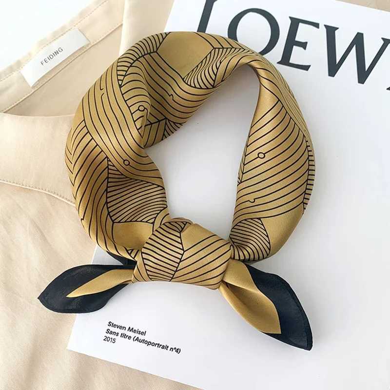 68cm Striped Geetric Pattern Silk Scarf for Wen Imitation Silk Fresh and Versati wear Clothing Square ScarfW251021
