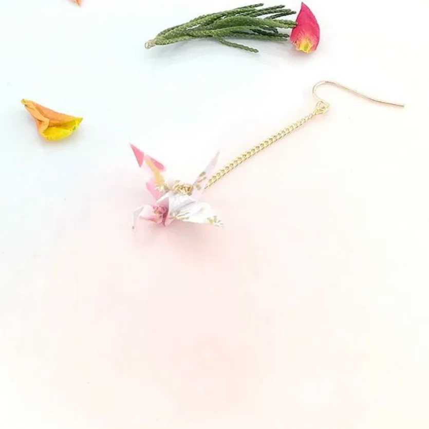 8Seasons 1 PC Origami Women Drop Earrings Ethnic Washi Japanese Paper Crane Pendant Romantic Party Accessories Charms Gift J251021