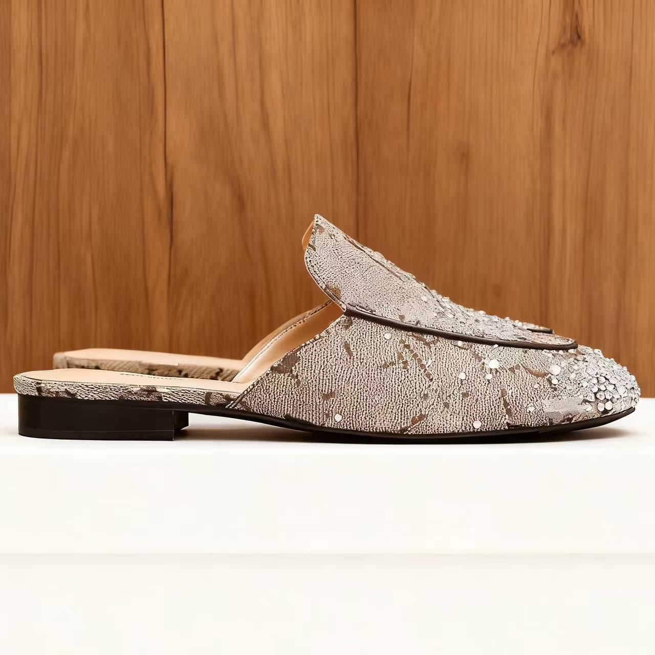 classics designer slippers for women 100% cowhide Top quality men loafers luxury Mules golden metal button work casual Party fashion Summer home womens sandals