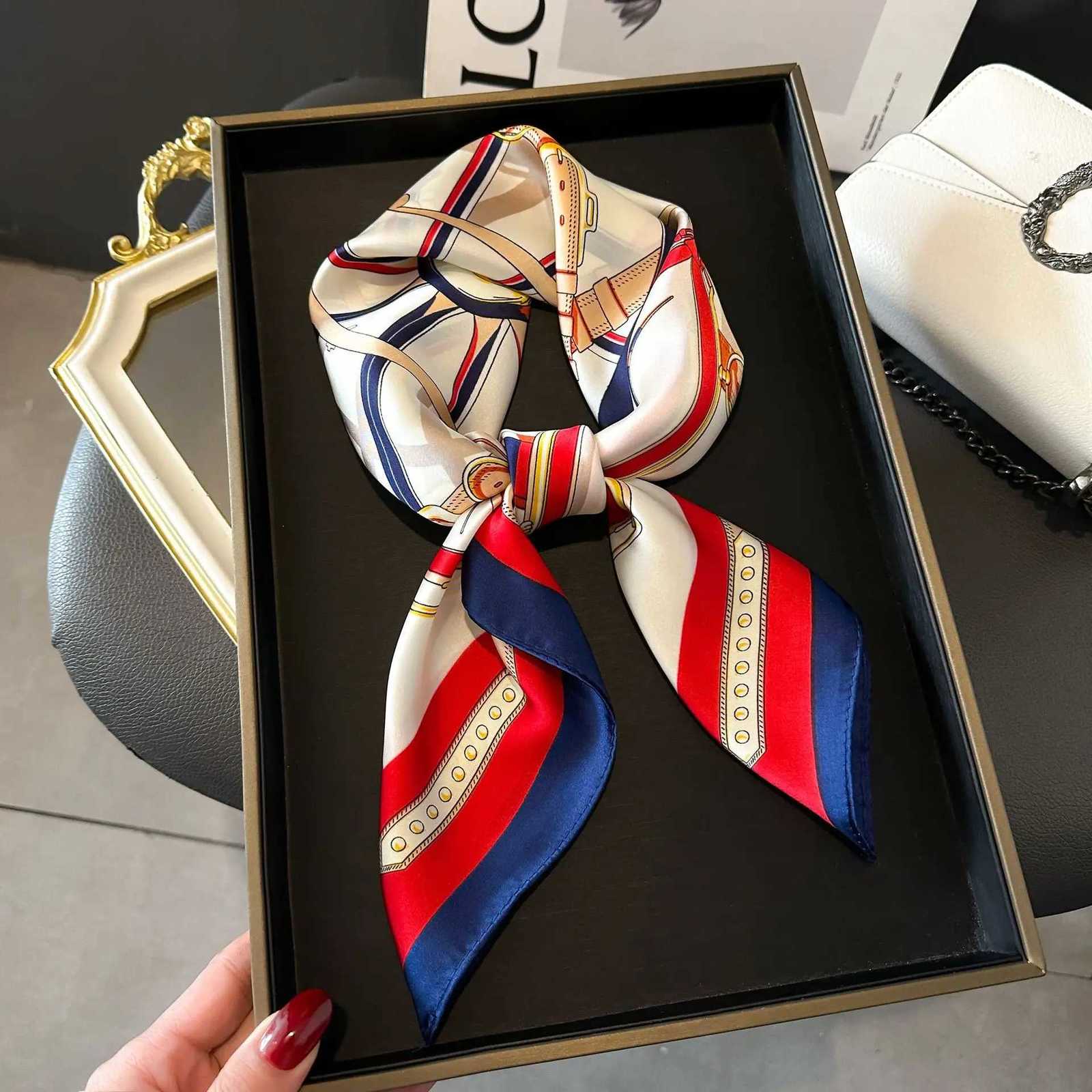 2025 Luxury Horse Print Female Silk Neck Scarf Square Hair Scarves Foulard Head Band Shawls Wraps Neckerchief Bandana Women W251021