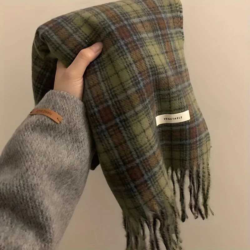 Vintage Green Plaid Tassel Scarf Women Imitation Cashmere Thickened Warmth Autumn Winter Shawl Wrap Scarves W251021