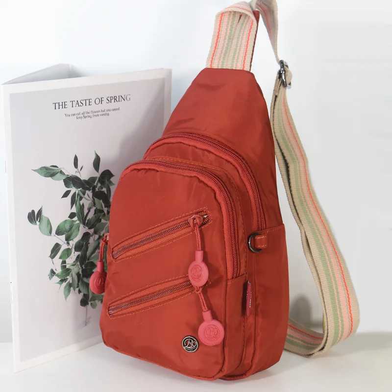 Multipocket Fashionable Womens Crossbody Bag Largecapacity Chest Bag Nylon Material Scratchresistant and Wearresistant Z251021