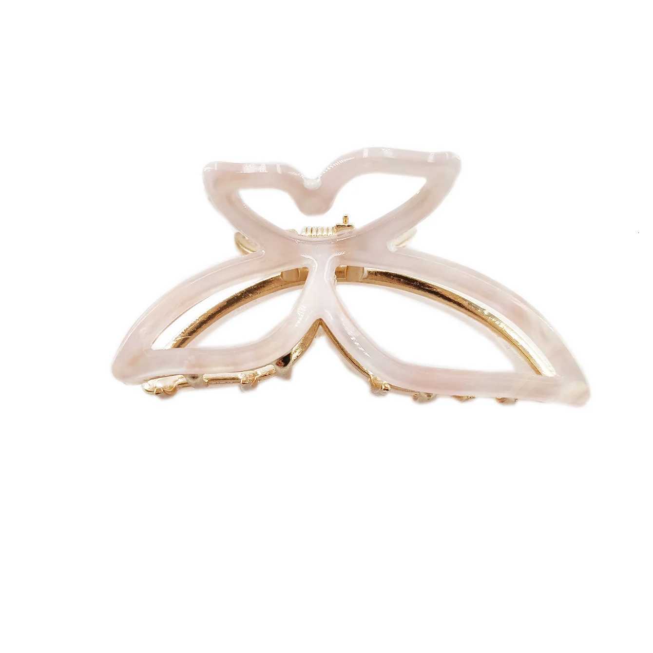 New Butterfly Hair Clips Women Retro French Personality Hairpin Metal Green Hair Claw Ladies Hairgrips Hair AccessoriesW254021