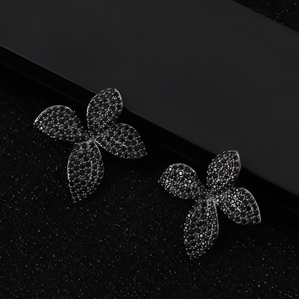 Gold earrings Zircon inlaid fashionable temperament classic retro elegant compact earrings free shipping Designer earrings luxury earrings