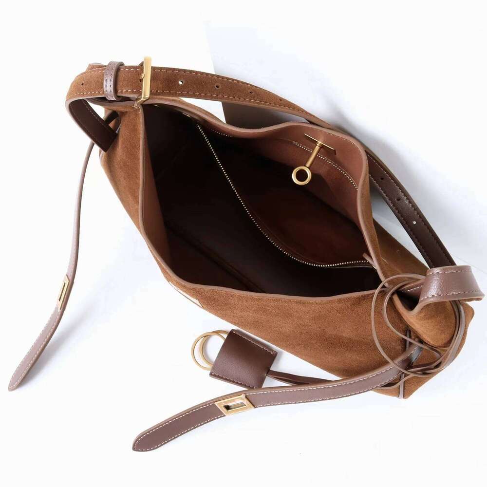 Matte Cowhide Armpit Autumn Winter New Niche Large Capacity Tote Vintage Lock Buckle Shoulder Crossbody Women's Bag Suotong1021