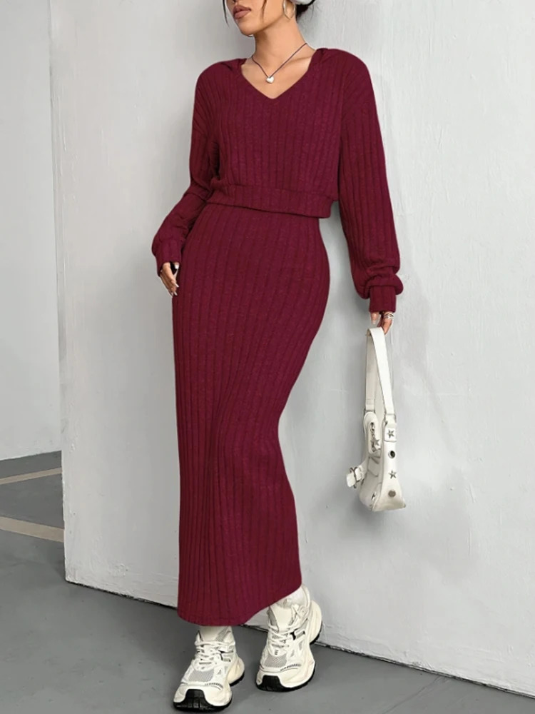 2pcs Set Womens Knitted Loose Long Sleeved Red Dress Suit Autumn Hooded Sweater Fashionable Casual Commuting Suits 251021