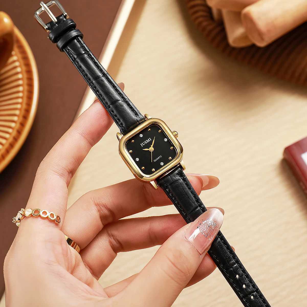 Minimalist and Exclusive Womens Korean Style Student Rectangular Wrist with Vintage Charm Ladies QuartzXJ251021