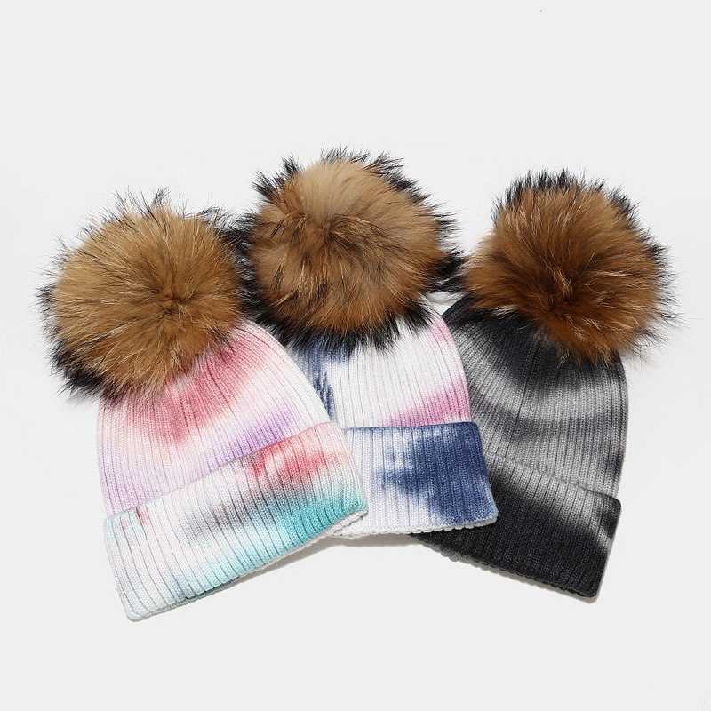 New Raccoon Fur Ball Knitted Hat for Women Autumn and Winter Fur Ball Hat Outdoor Windproof Corespun Yarn Hat H251020