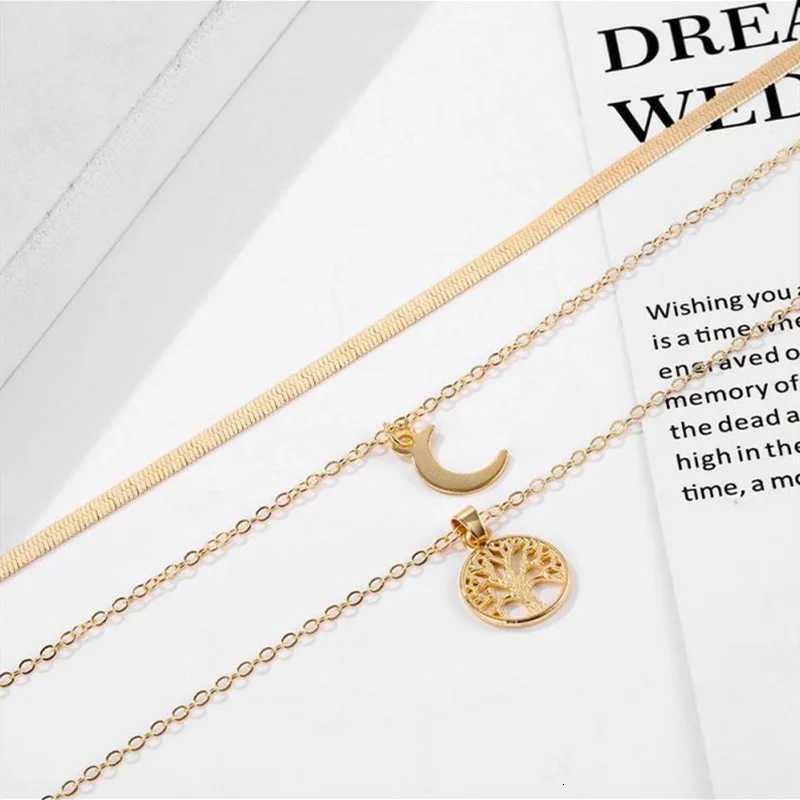 Vintage Multilayer Moon Tree of Life Pendant Necklace for Women Bohemia Stainless Steel Chokers Necklaces JewelryXJ251018