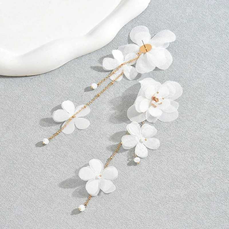 White Fabric Flower Drop Earrings For Women Gold Plating Chain Long Tassel Faceted Acrylic Beads Dangle Earrings Trendy Jewelry J251021