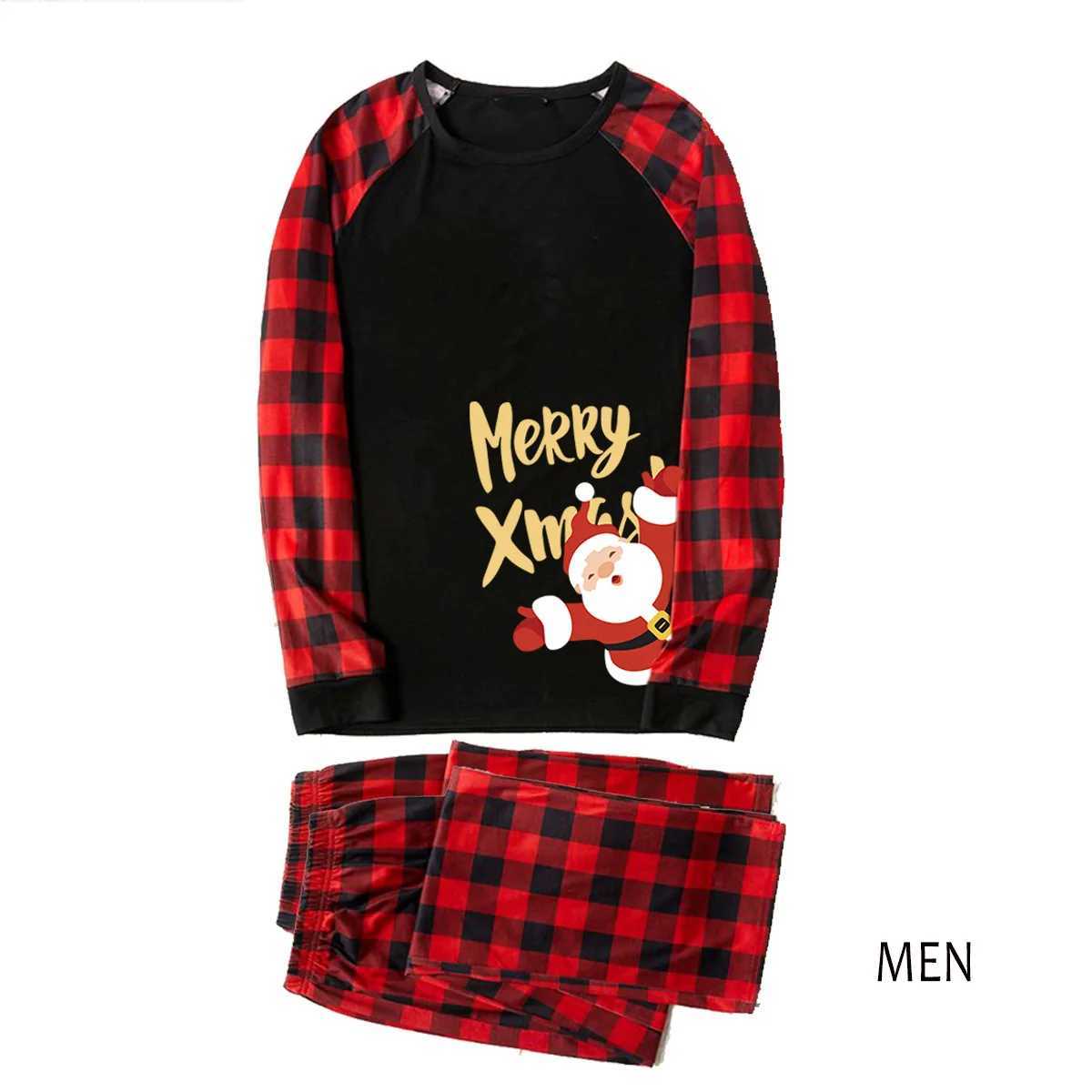 2026 New Years Costumes Merry Xmas Santa Print Family Matching Outfitst Christmas Pajamas Set for Adults Kids Babydog Romper L2510211VZT