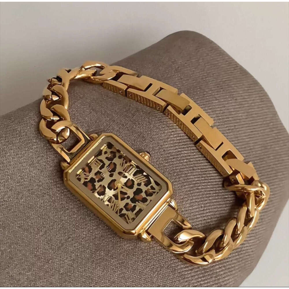 Snake Head Anchor Red Leopard Print Steel B for Women Designer Commuting Light Luxury Simple High-end Quartz Design Women's Watch