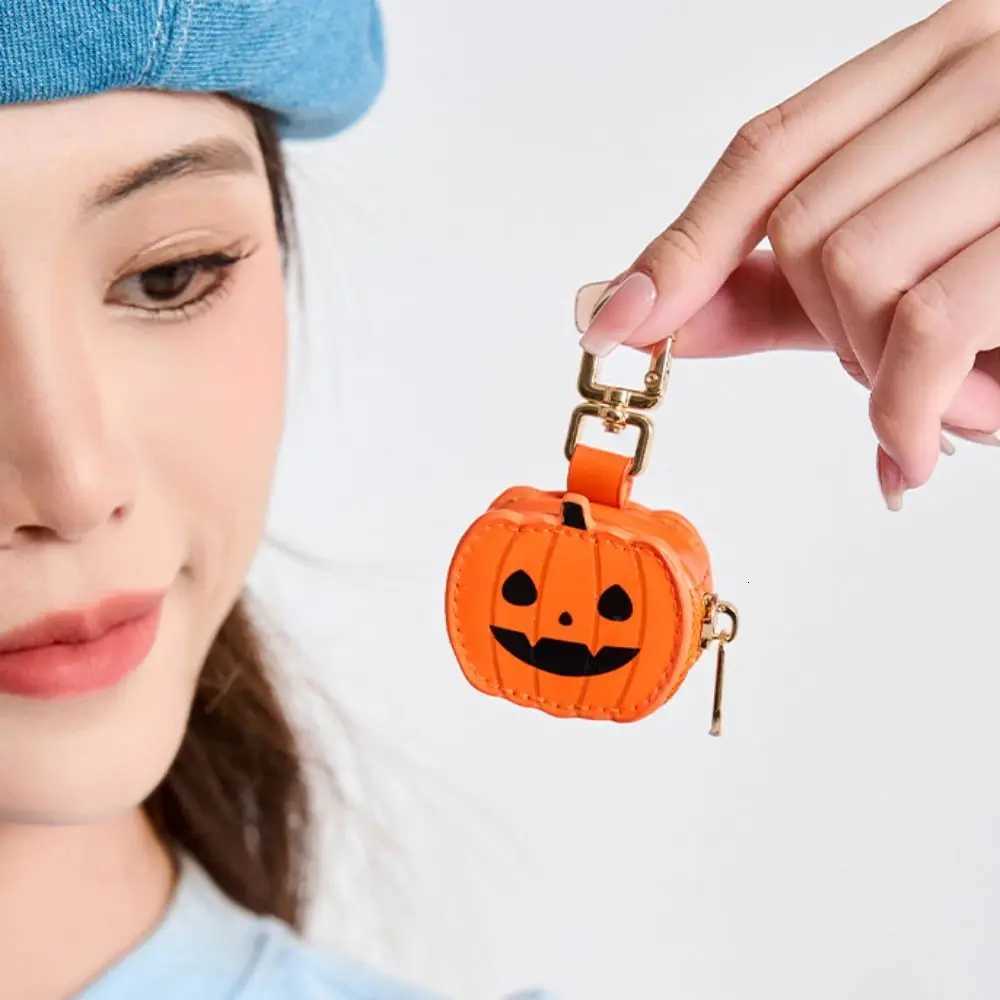 Fashion Cute PU Leather Keychain Santa Claus Snowflake Halloween Pendant Wallet Keychain Earphone Bag Female W251021